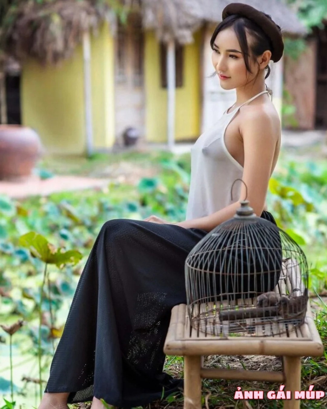 Ảnh gái mặc áo yếm trong các triều đại phong kiến