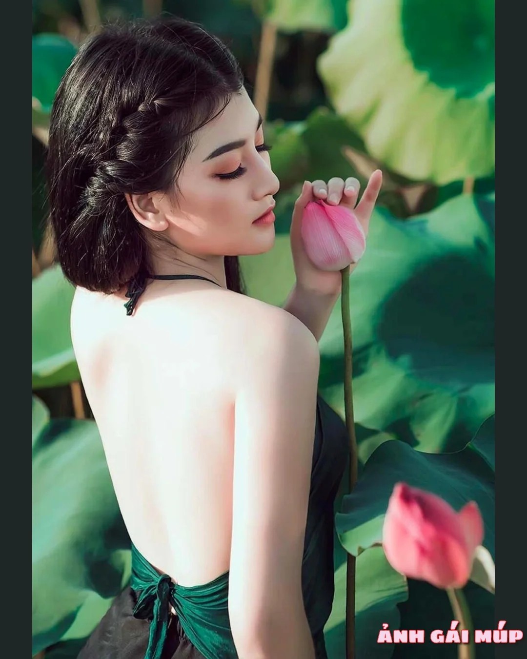 Ảnh gái mặc áo yếm và sự cách điệu