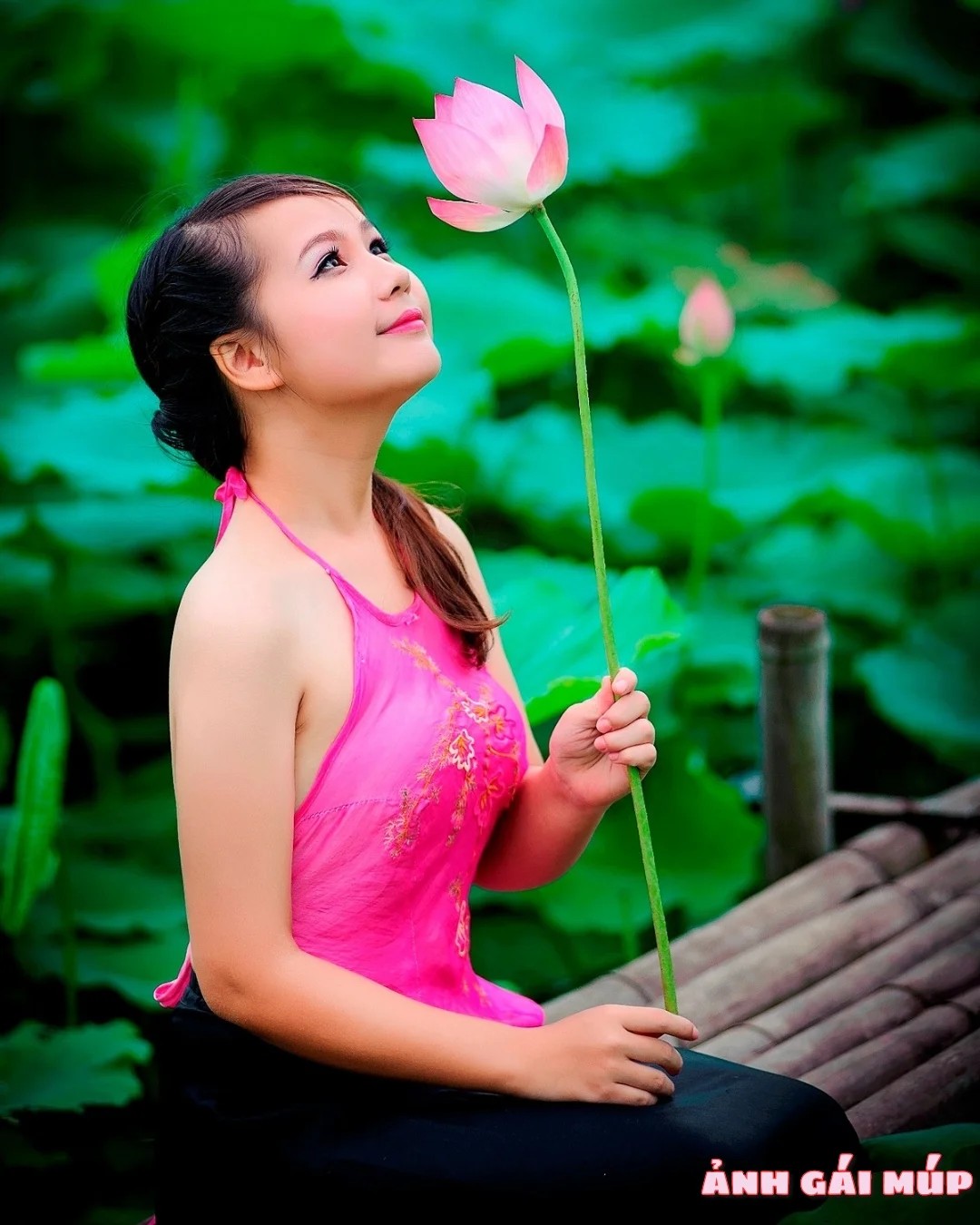 Ảnh gái mặc áo yếm với các vùng miền