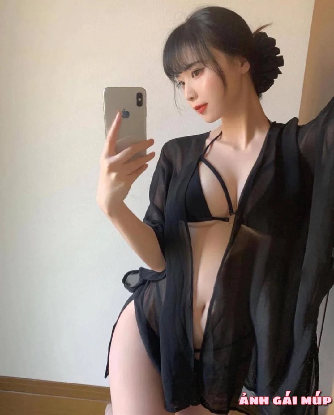 Ảnh gái sexy sau khi chỉnh sửa hậu kỳ