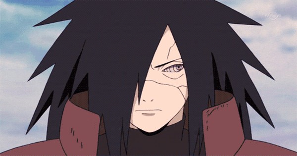Ánh mắt lạnh lùng của Madara Uchiha khiến đối thủ cảm thấy bị áp đảo hoàn toàn