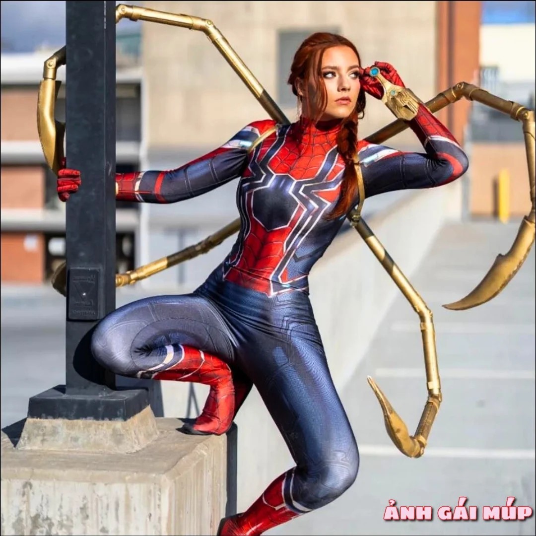 Chọn đồ cosplay Người Nhện nữ