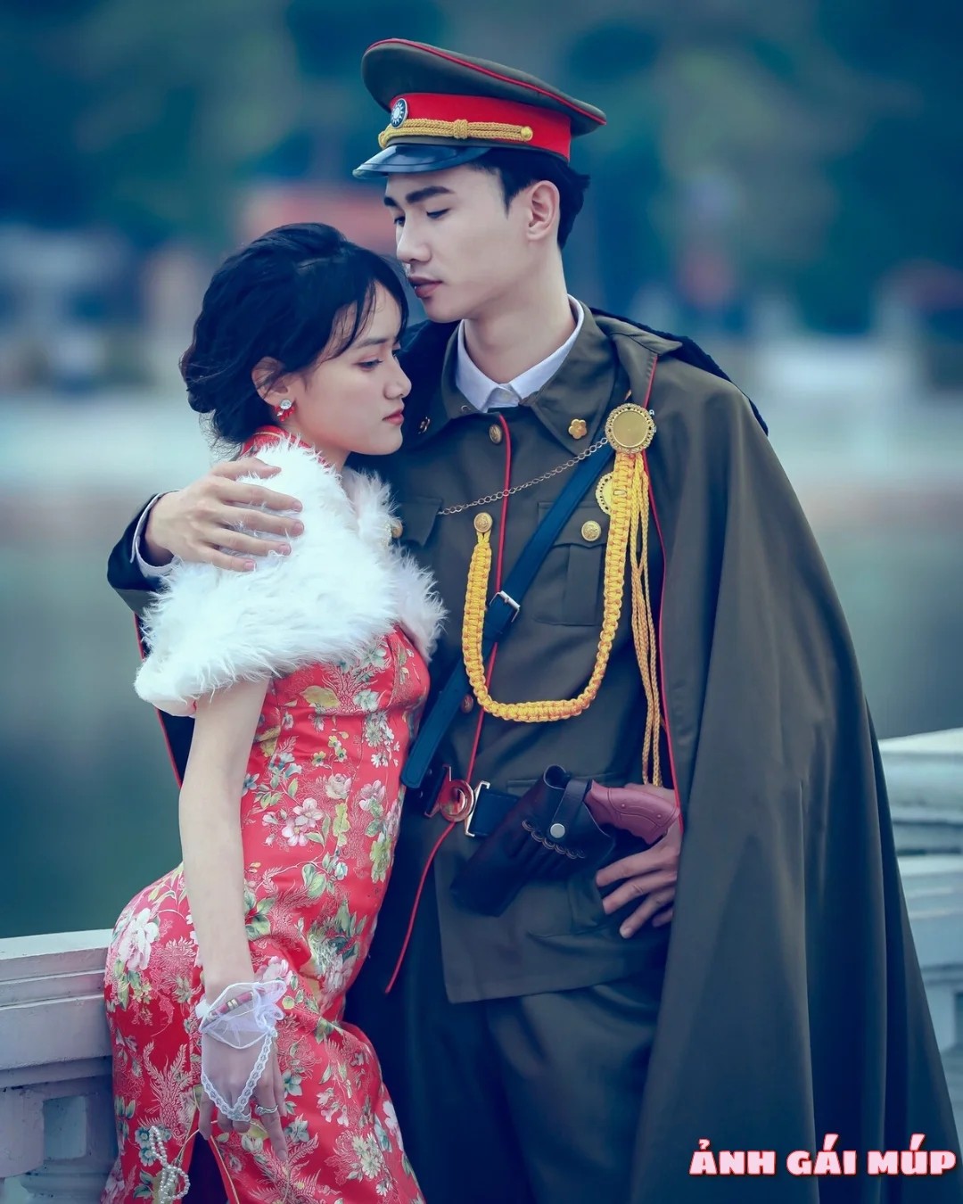Cô gái mặc áo dài với ý nghĩa sâu sắc
