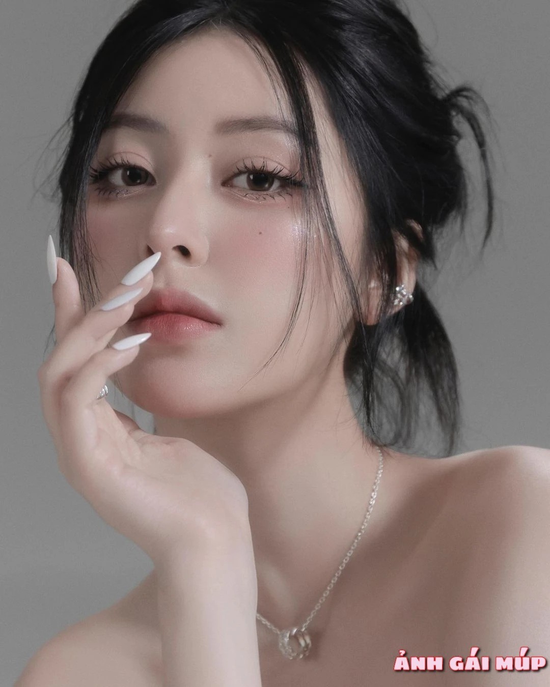 Cô gái xinh đẹp trong bộ ảnh của Trần Huy Hoàng