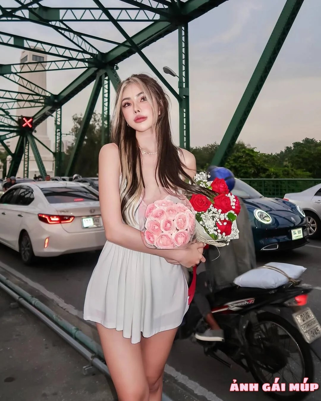 D-lia Reindeer tại một quán cà phê ở Sydney