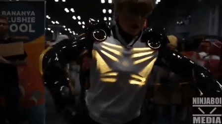 Genos với tố chất nghệ sĩ