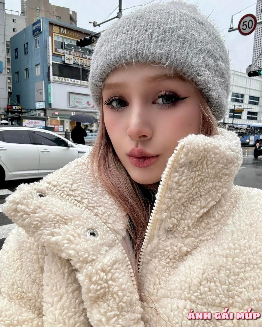 Xoài Non trên mạng xã hội